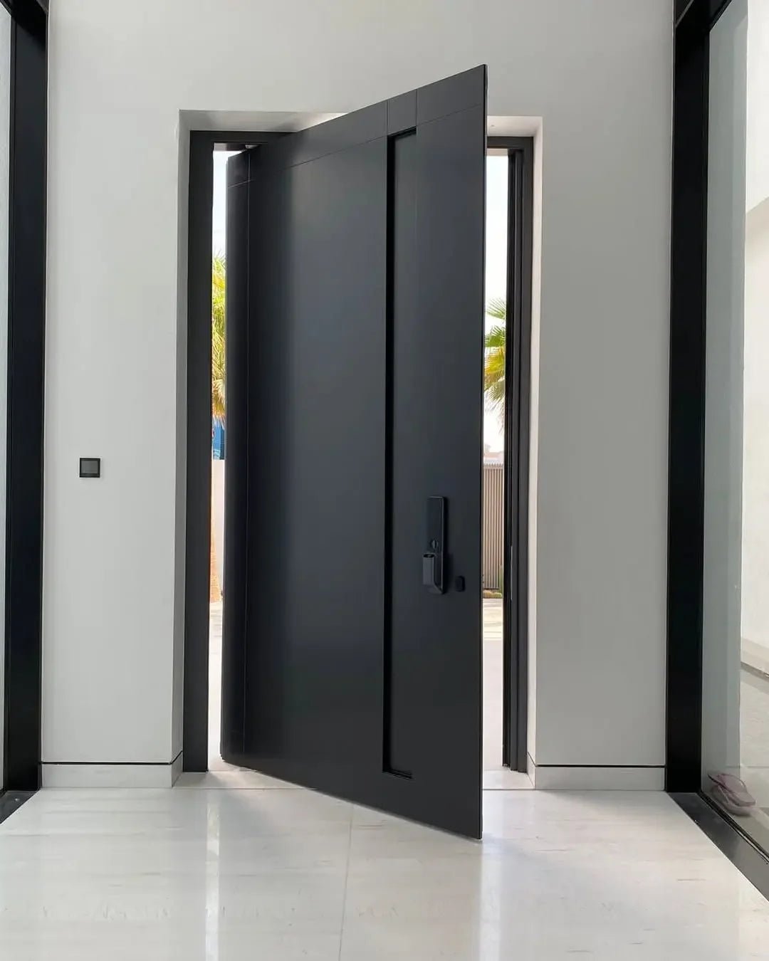 Luxury Style Commercial Store Front Door Custom 4mm Thermal Break Aluminum Entry Doors with Smart Lock Pivot Entrance Door - My Store